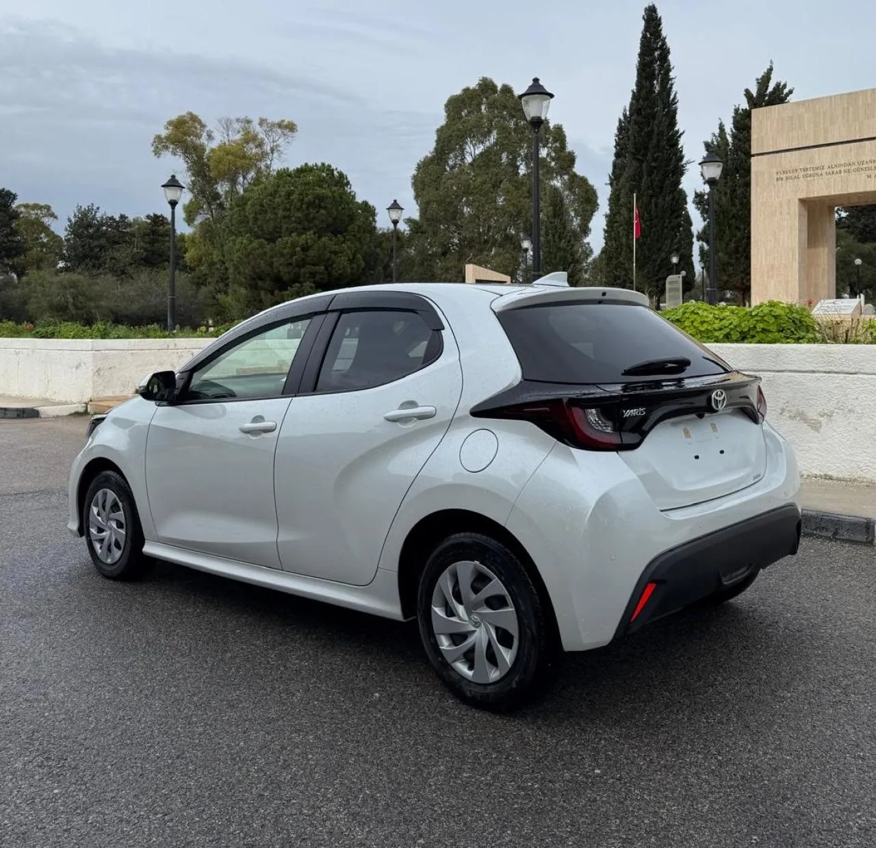 2024 Toyota Yaris 1.0 Kıbrıs | KKTC İkinci El Satılık Araba - Thumbnail 6