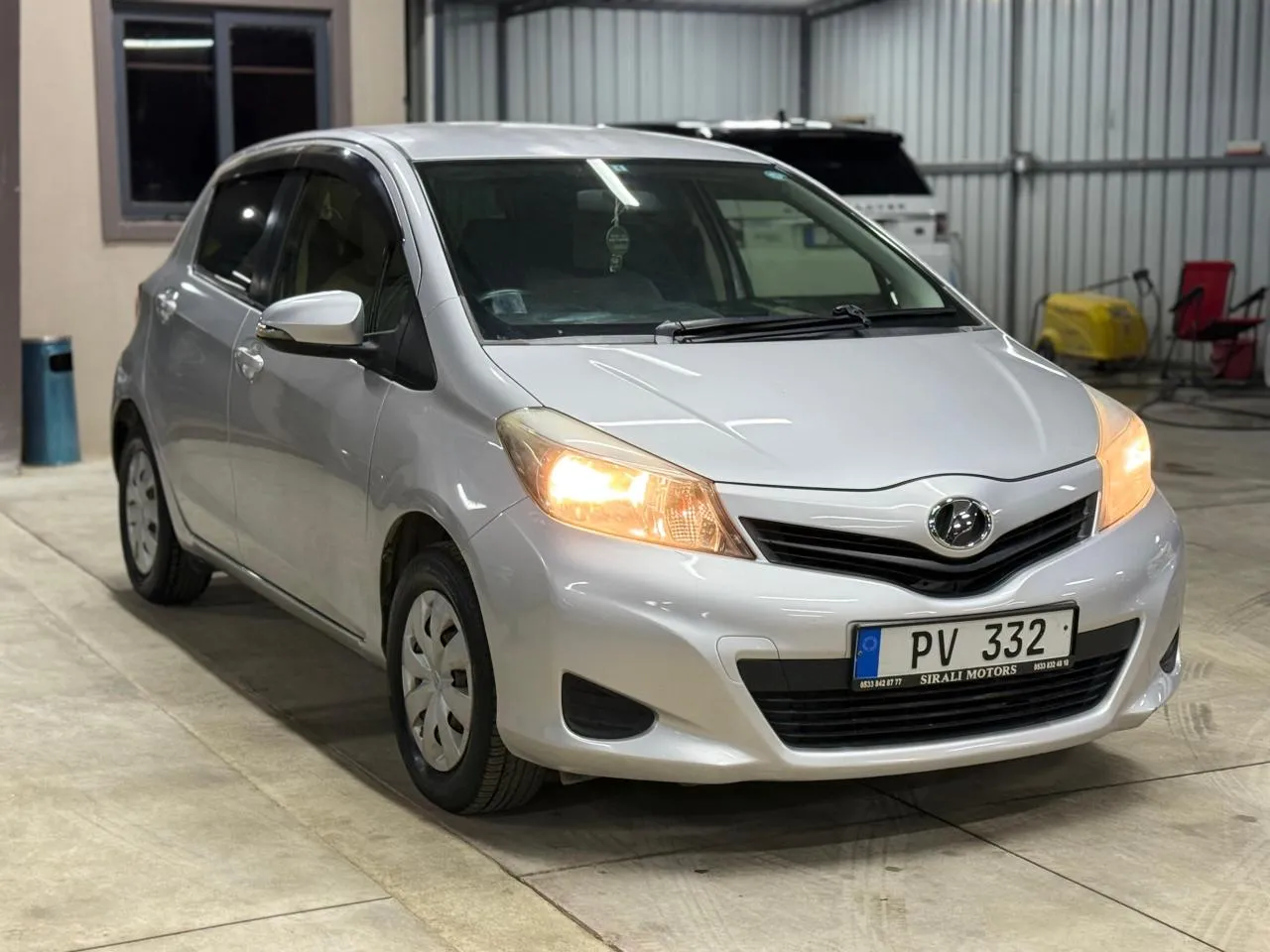 2013 Toyota Vitz 1.3 Kıbrıs | KKTC İkinci El Satılık Araba - Thumbnail 4