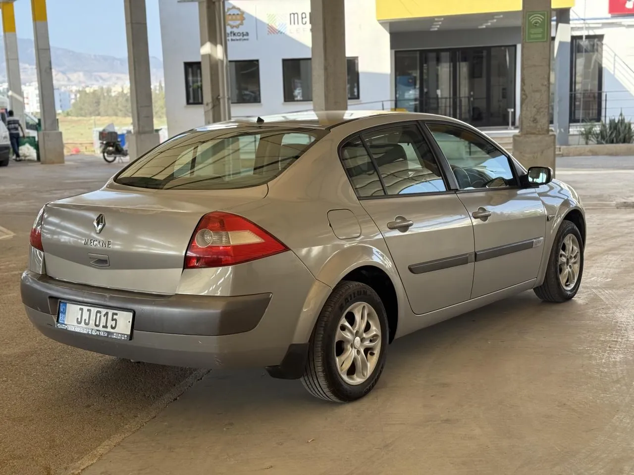 2004 Renault Megane 1.6 Kıbrıs | KKTC İkinci El Satılık Araba - Thumbnail 6