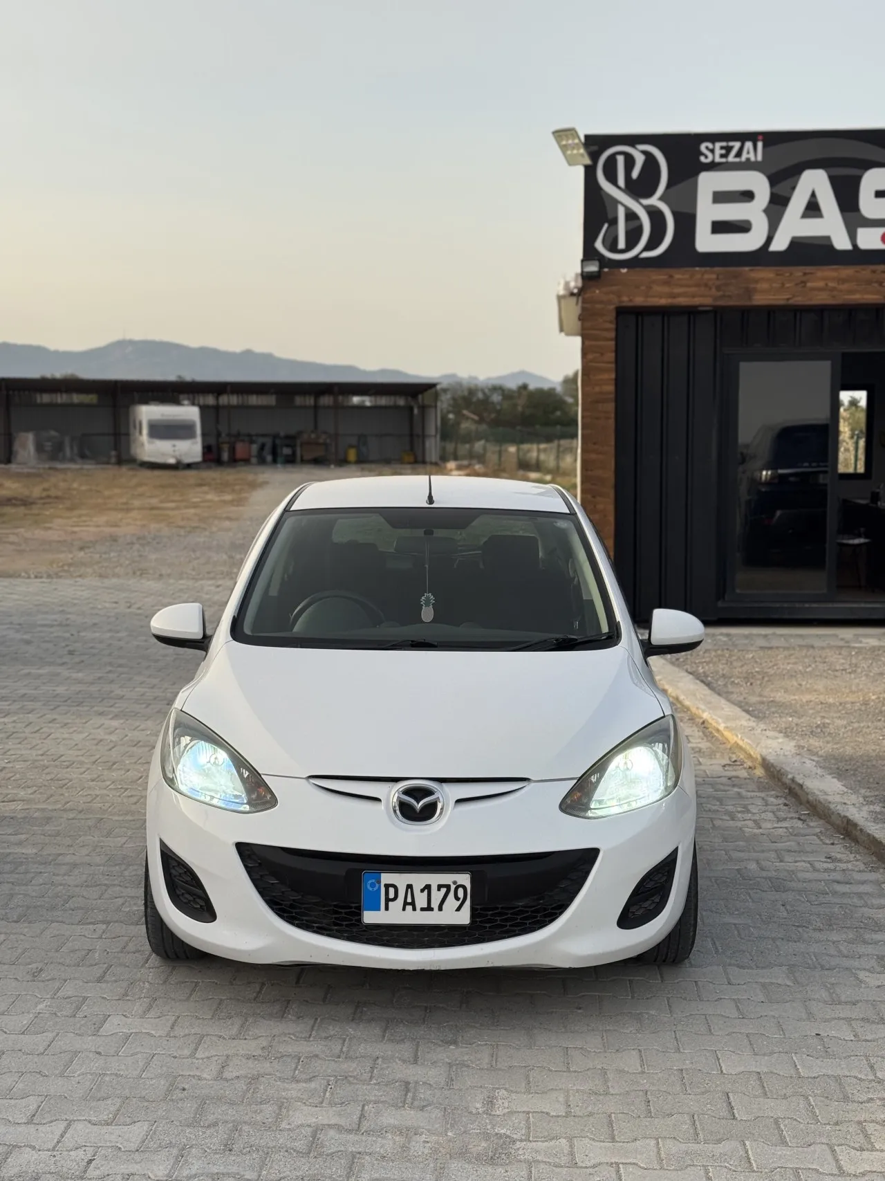 2012 Mazda Demio 1.3i Kıbrıs | KKTC İkinci El Satılık Araba - Thumbnail 2