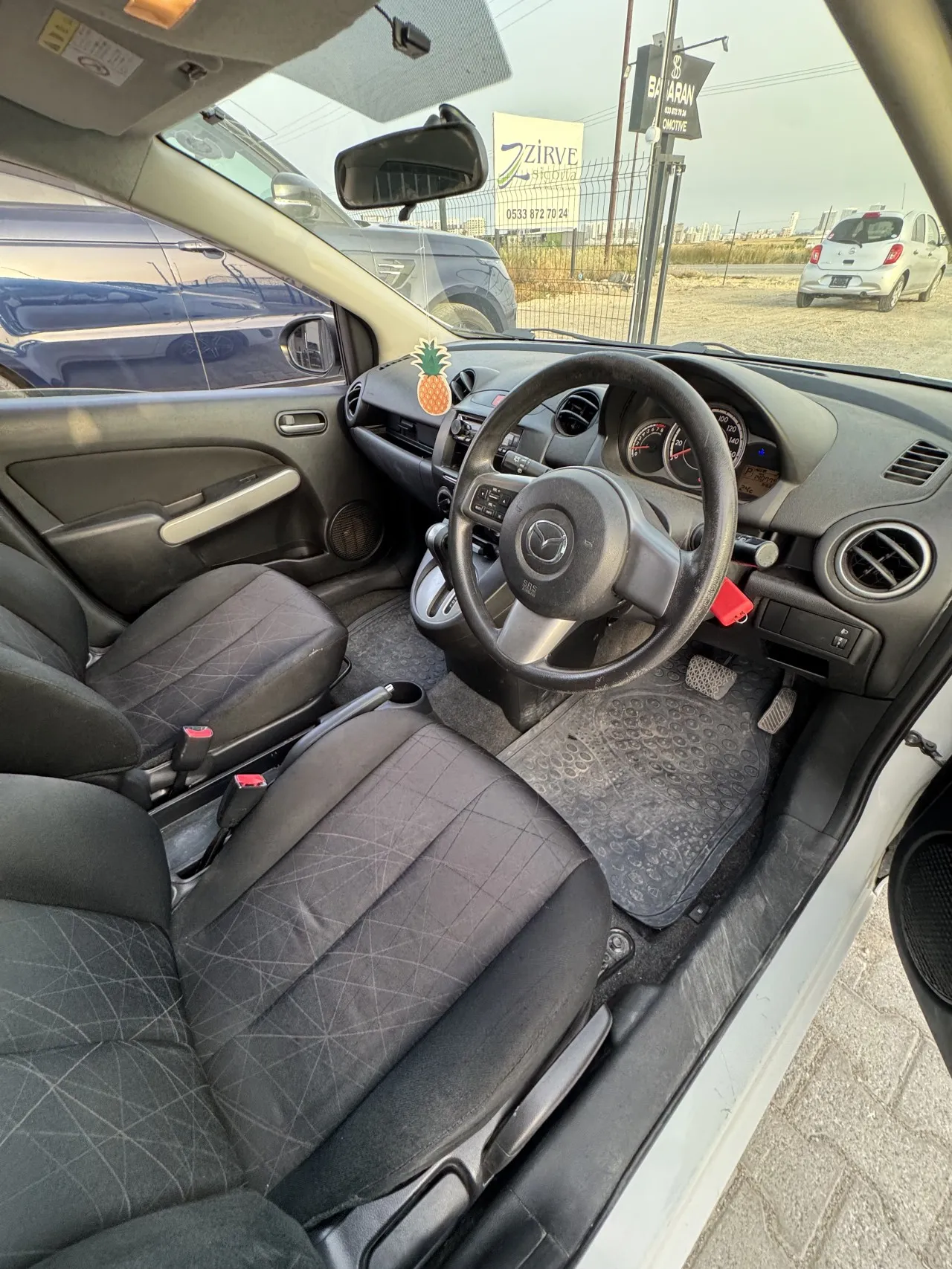 2012 Mazda Demio 1.3i Kıbrıs | KKTC İkinci El Satılık Araba - Thumbnail 8
