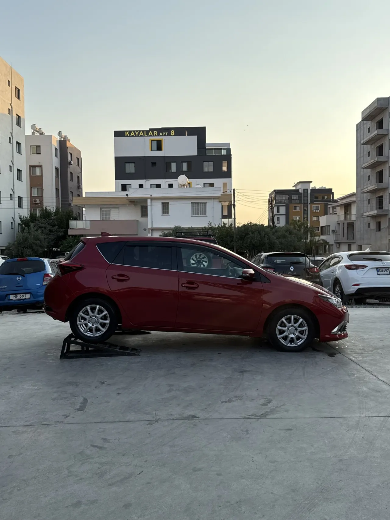 2017 Toyota Auris 1.5 Kıbrıs | KKTC İkinci El Satılık Araba - Thumbnail 5
