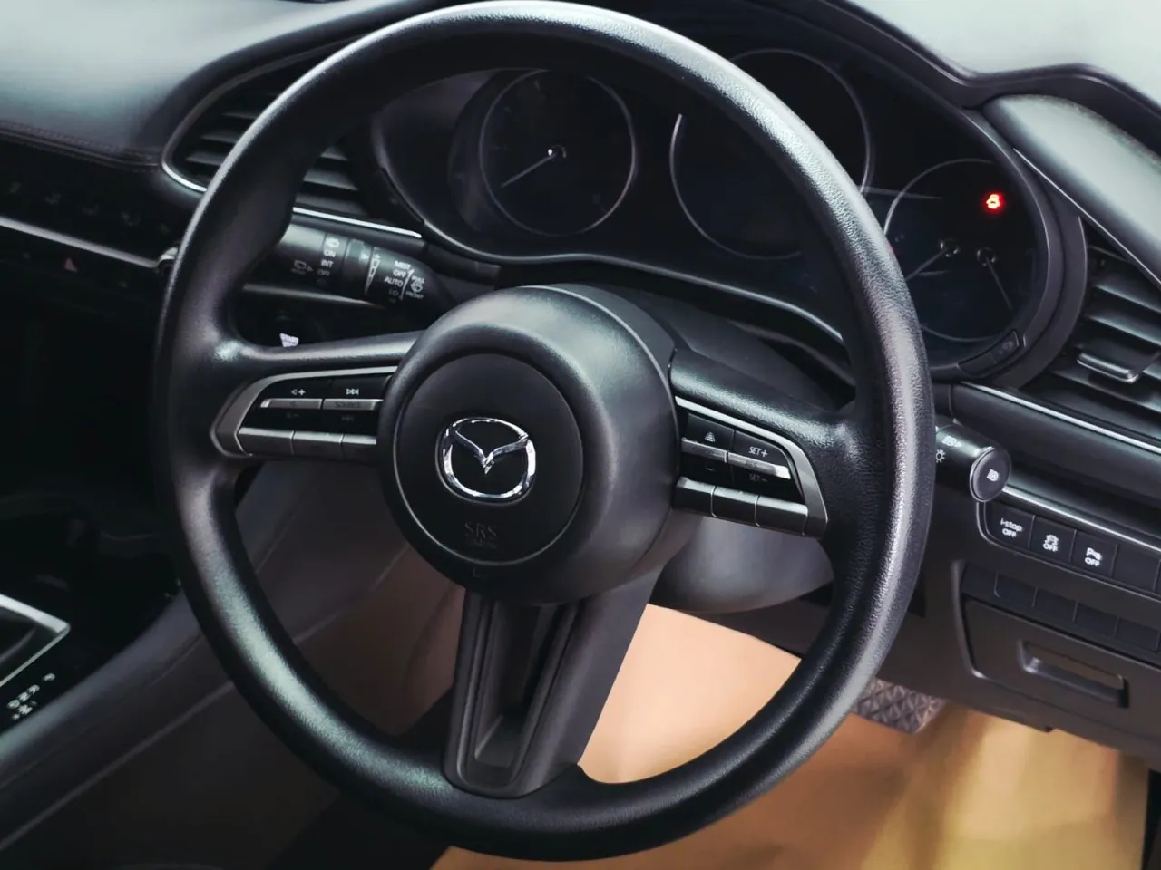 2023 Mazda 3 1.5 SkyActive-G Kıbrıs | KKTC İkinci El Satılık Araba - Thumbnail 5
