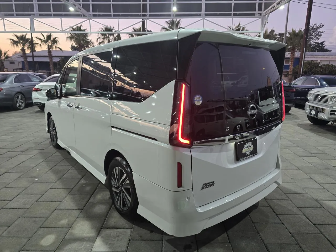 2023 Nissan Serena  Kıbrıs | KKTC İkinci El Satılık Araba - Thumbnail 3
