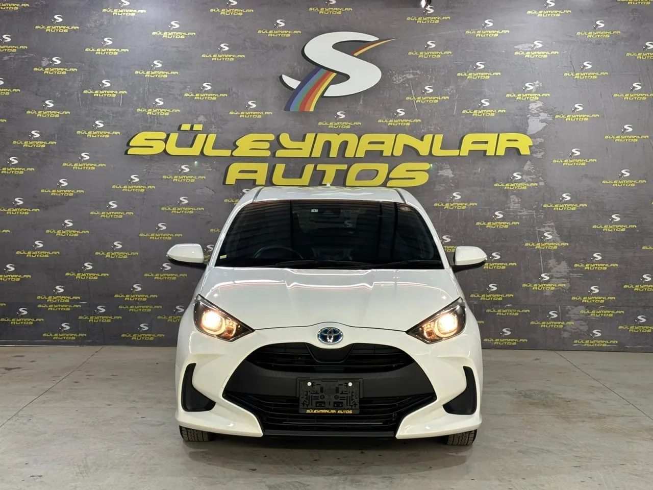 2023 Toyota Yaris 1.5 Hybrid Kıbrıs | KKTC İkinci El Satılık Araba - Thumbnail 3