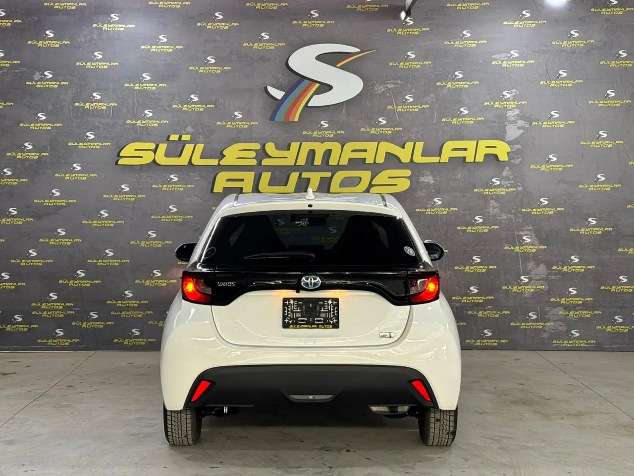 2023 Toyota Yaris 1.5 Hybrid Kıbrıs | KKTC İkinci El Satılık Araba - Thumbnail 6