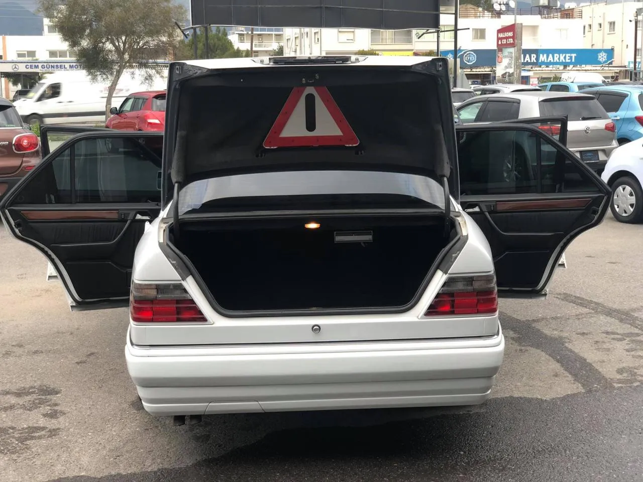 1989 Mercedes-Benz E Serisi E 250 Kıbrıs | KKTC İkinci El Satılık Araba - Thumbnail 3