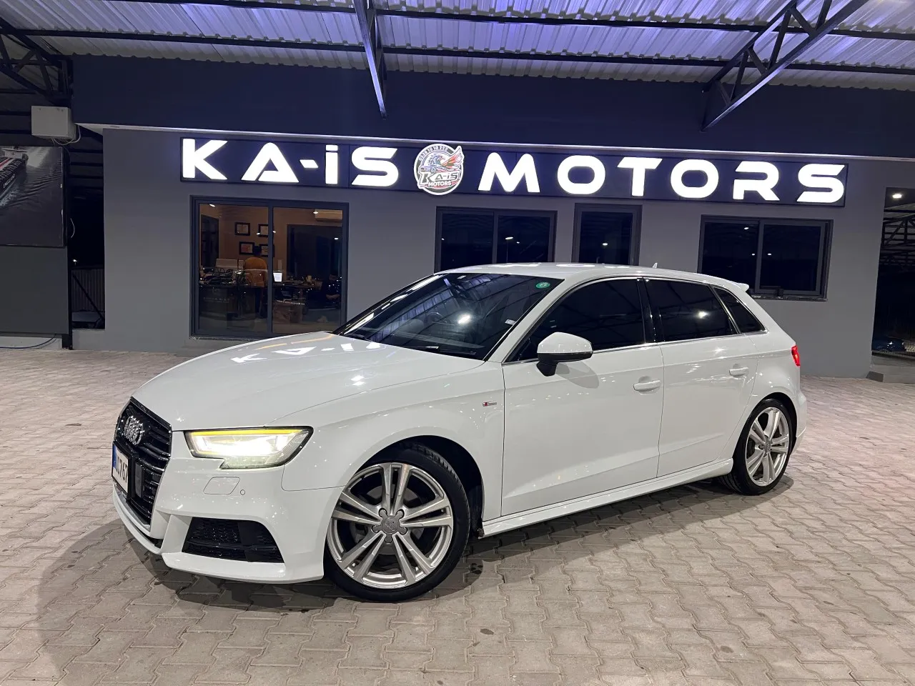 2018 Audi A3 A3 Hatchback Kıbrıs | KKTC İkinci El Satılık Araba - Thumbnail 2