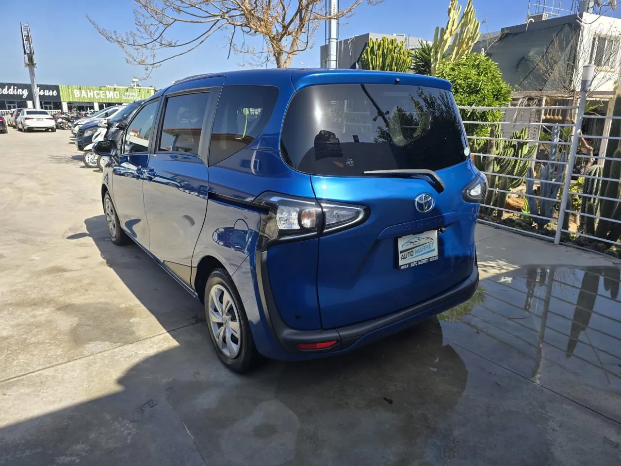 2020 Toyota Sienta 1.5 i Kıbrıs | KKTC İkinci El Satılık Araba - Thumbnail 4