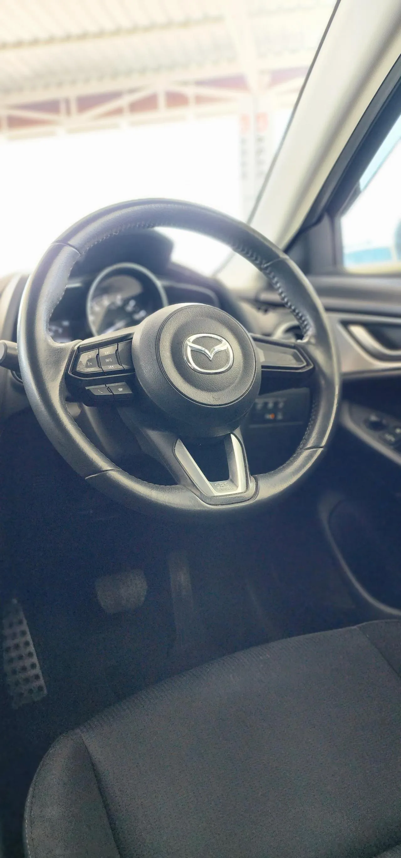 2020 Mazda 3 1.5 SkyActive-D Kıbrıs | KKTC İkinci El Satılık Araba - Thumbnail 8