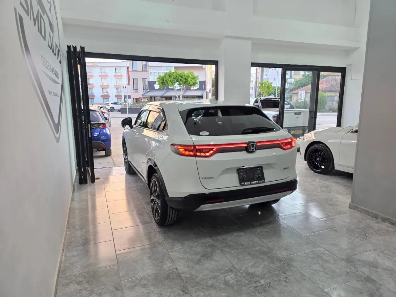 2022 Honda Vezel 1.5 i-VTEC Hybrid Automatic Kıbrıs | KKTC İkinci El Satılık Araba - Thumbnail 5