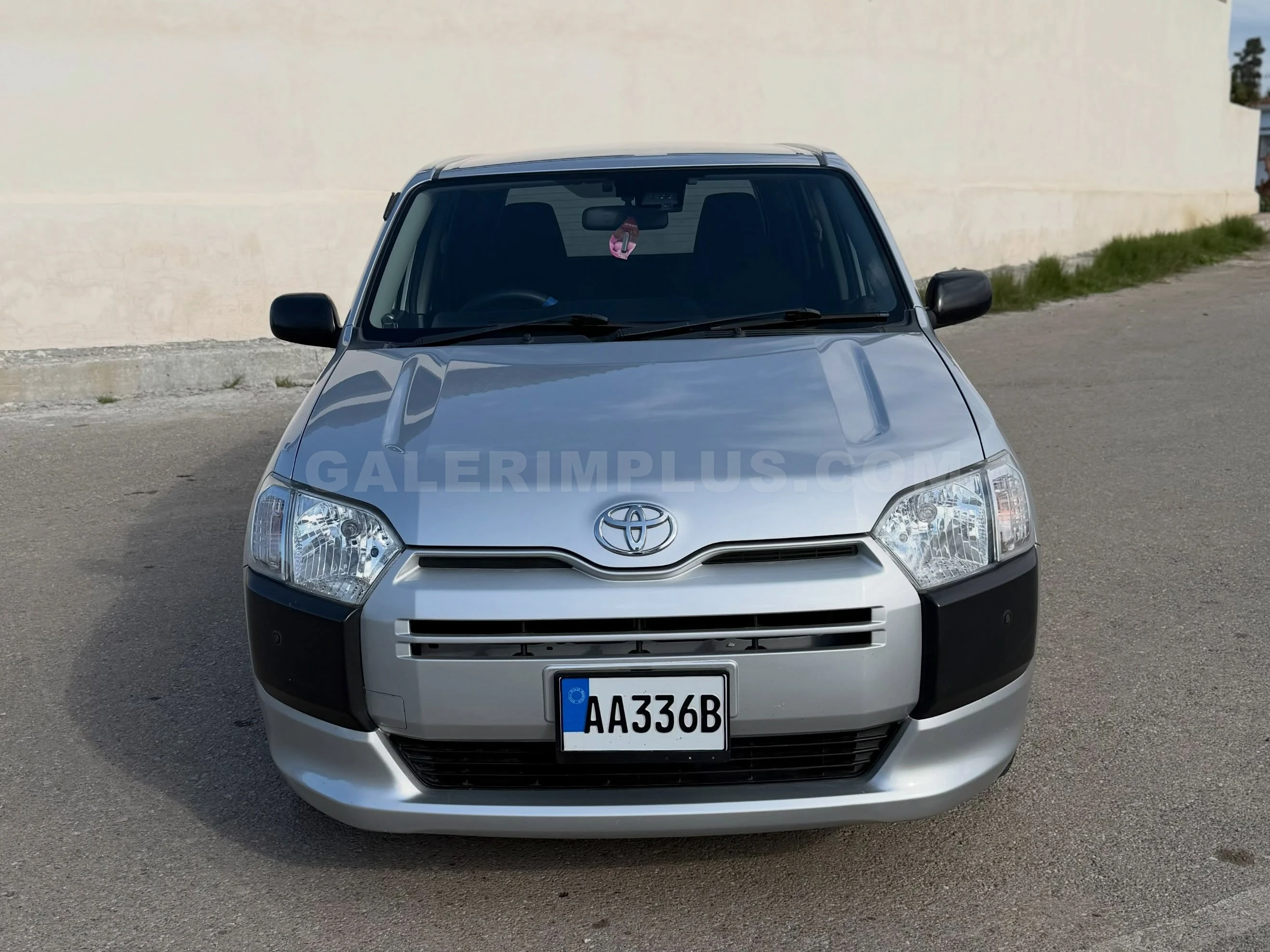2020 Toyota Probox  Kıbrıs | KKTC İkinci El Satılık Araba - Thumbnail 2