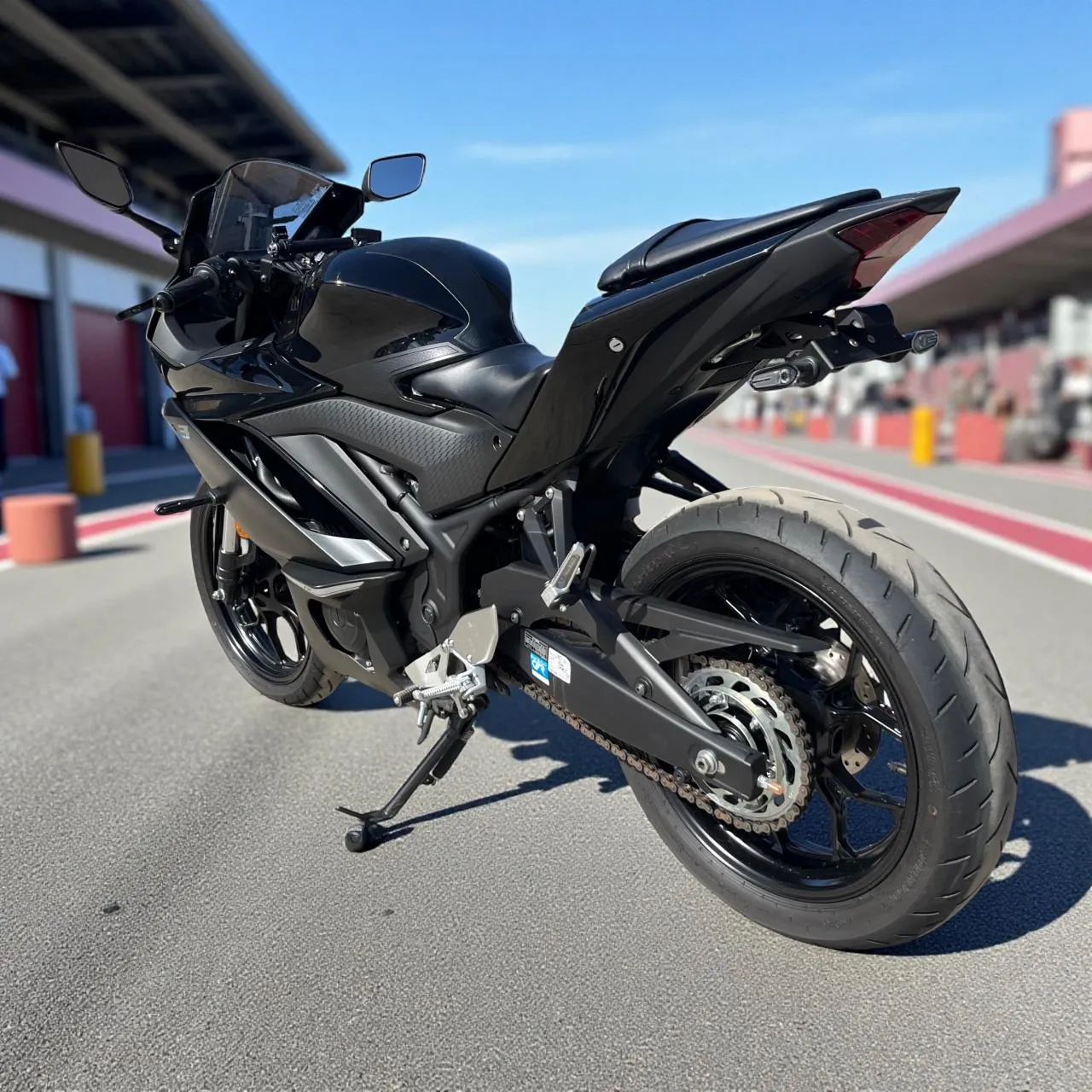 2023 Yamaha R3  Kıbrıs | KKTC İkinci El Satılık Araba - Thumbnail 7