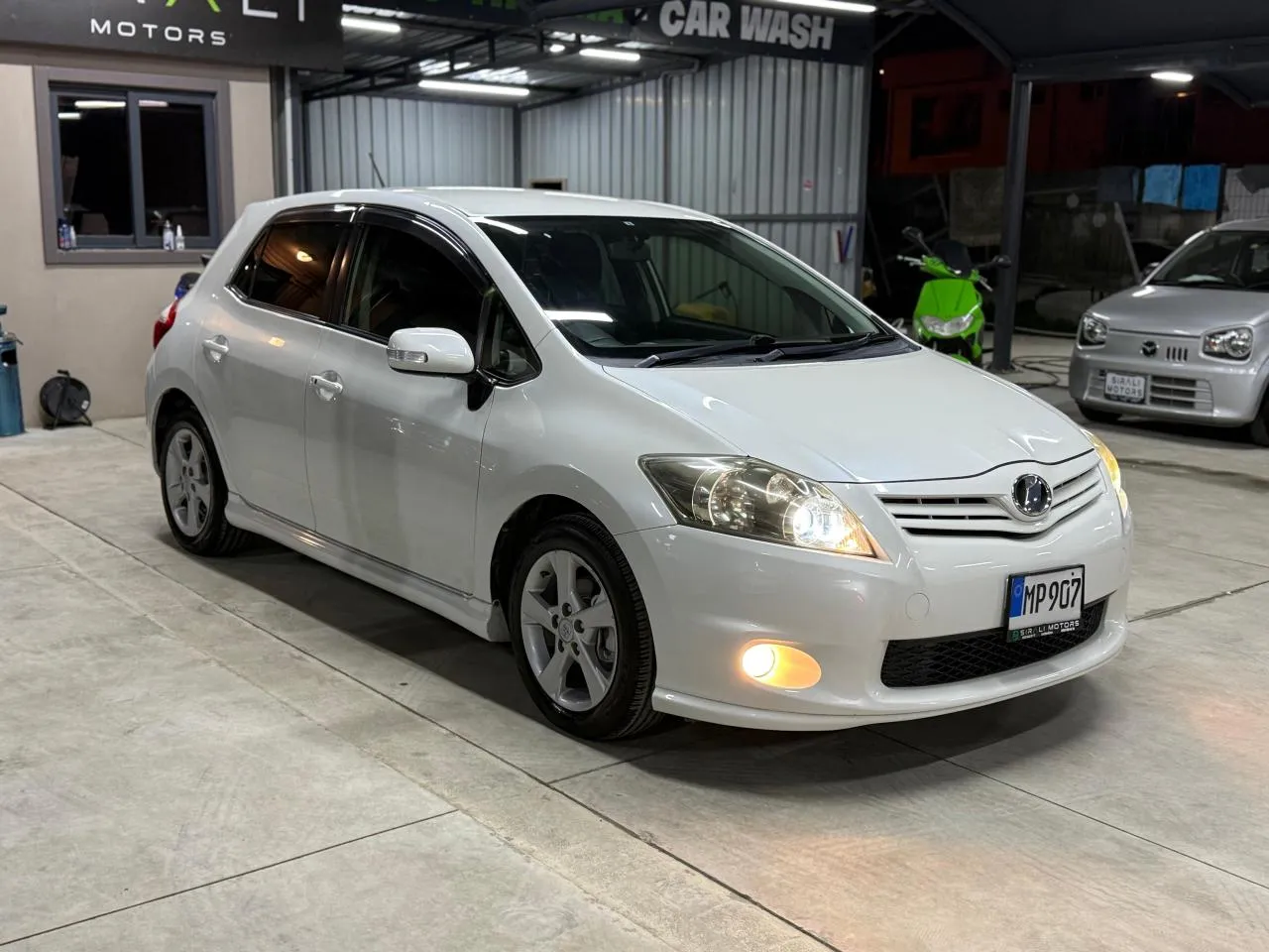2010 Toyota Auris 1.5 Kıbrıs | KKTC İkinci El Satılık Araba - Thumbnail 3