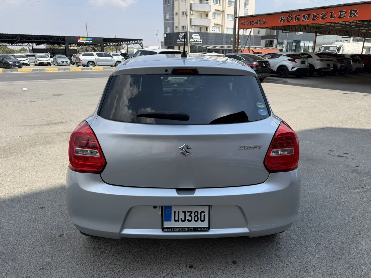 2018 Suzuki Swift 1.2 Kıbrıs | KKTC İkinci El Satılık Araba - Thumbnail 4