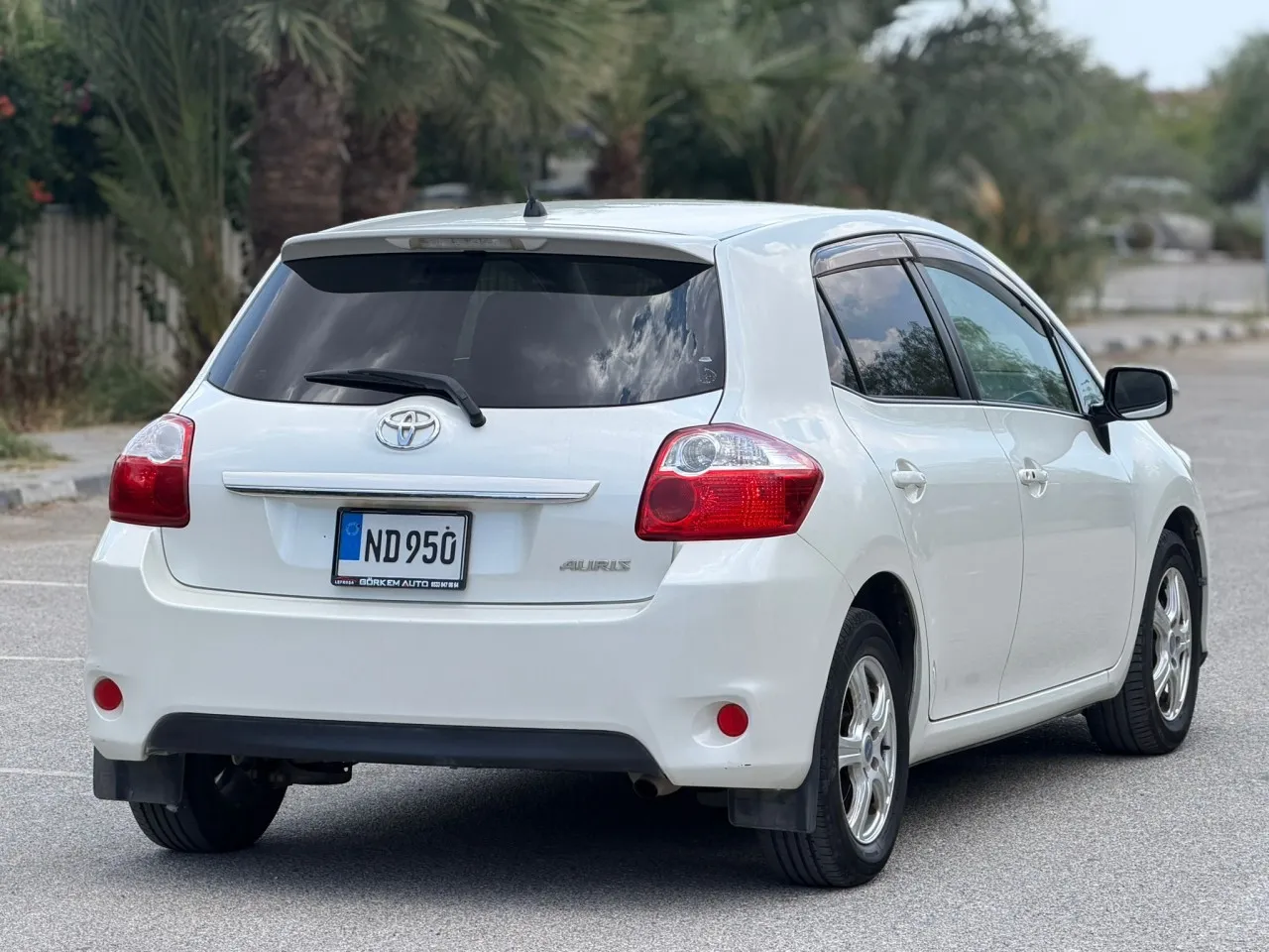 2010 Toyota Auris 1.5 S Kıbrıs | KKTC İkinci El Satılık Araba - Thumbnail 4