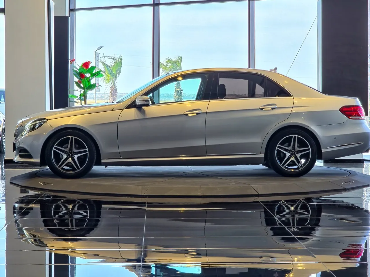 2015 Mercedes-Benz E Serisi E 220 d Kıbrıs | KKTC İkinci El Satılık Araba - Thumbnail 2