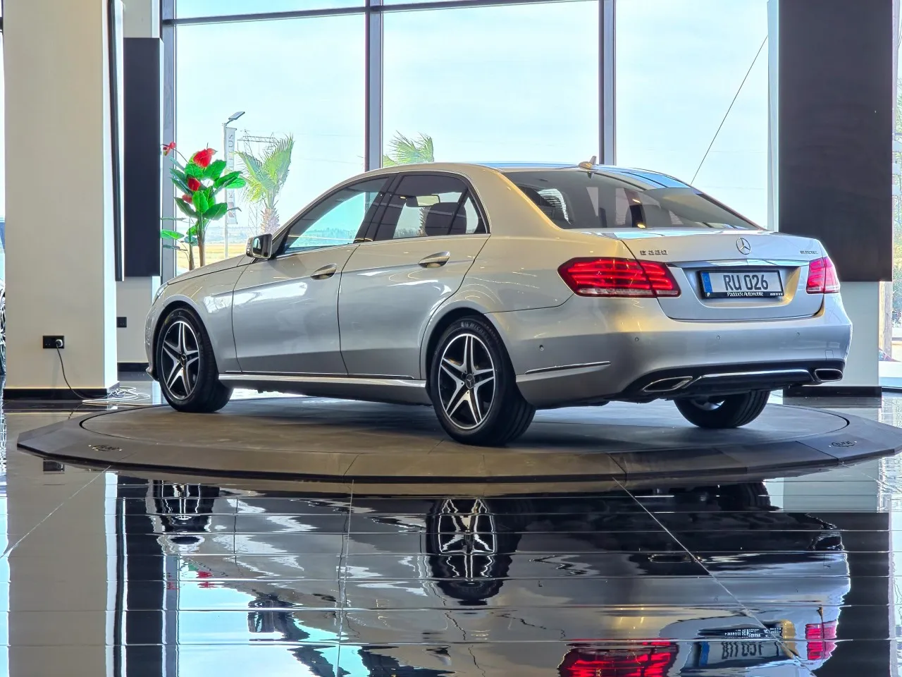 2015 Mercedes-Benz E Serisi E 220 d Kıbrıs | KKTC İkinci El Satılık Araba - Thumbnail 3