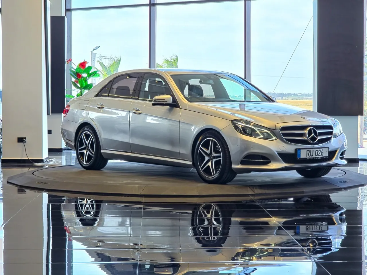 2015 Mercedes-Benz E Serisi E 220 d Kıbrıs | KKTC İkinci El Satılık Araba - Thumbnail 6