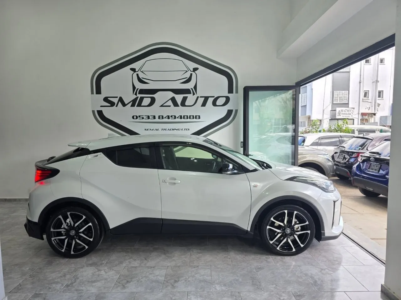 2022 Toyota C-HR 1.8 Hybrid Kıbrıs | KKTC İkinci El Satılık Araba - Thumbnail 3