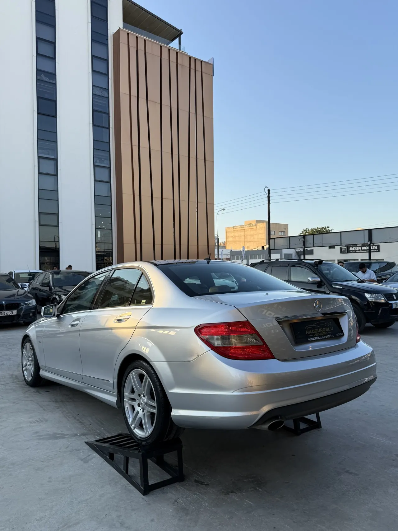 2010 Mercedes-Benz C Serisi C 180 AMG Kıbrıs | KKTC İkinci El Satılık Araba - Thumbnail 6