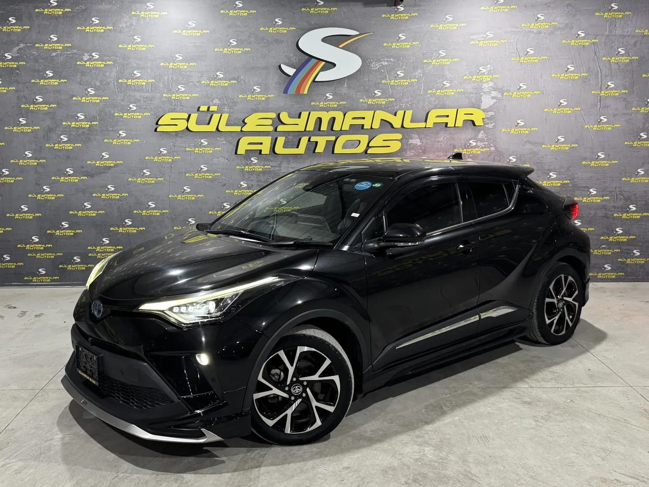2021 Toyota C-HR 1.8 Hybrid Kıbrıs | KKTC İkinci El Satılık Araba - Thumbnail 3