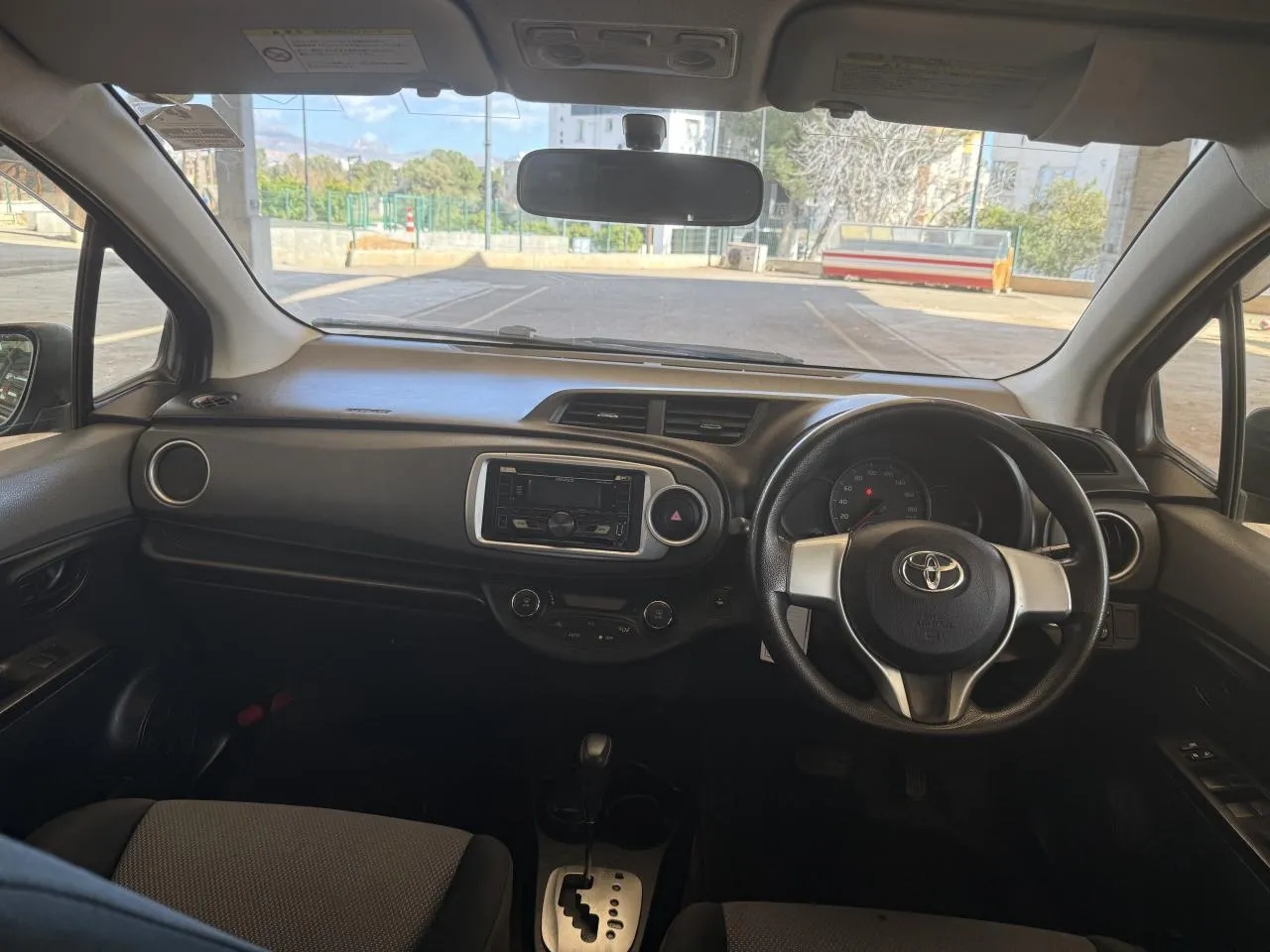2012 Toyota Vitz 1.3 Kıbrıs | KKTC İkinci El Satılık Araba - Thumbnail 4
