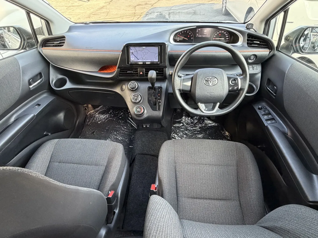 2022 Toyota Sienta 1.5 i Kıbrıs | KKTC İkinci El Satılık Araba - Thumbnail 7