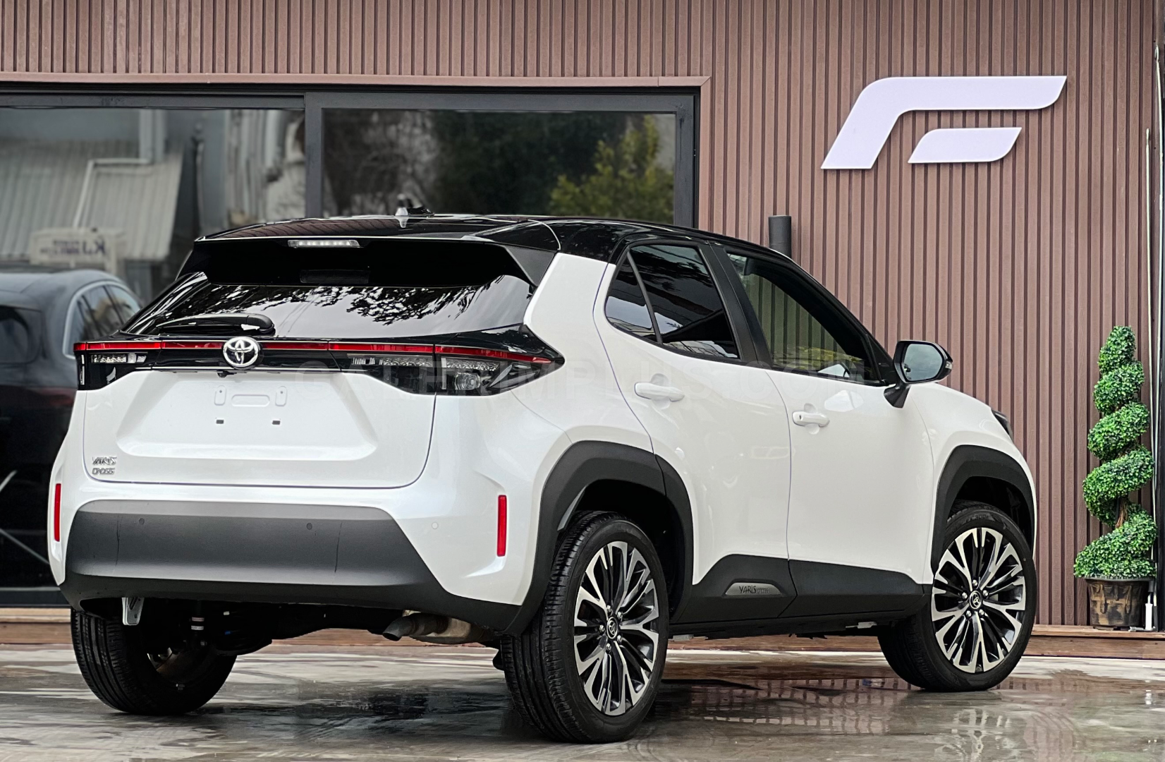 2023 Toyota Yaris Cross 1.5 Kıbrıs | KKTC İkinci El Satılık Araba - Thumbnail 6
