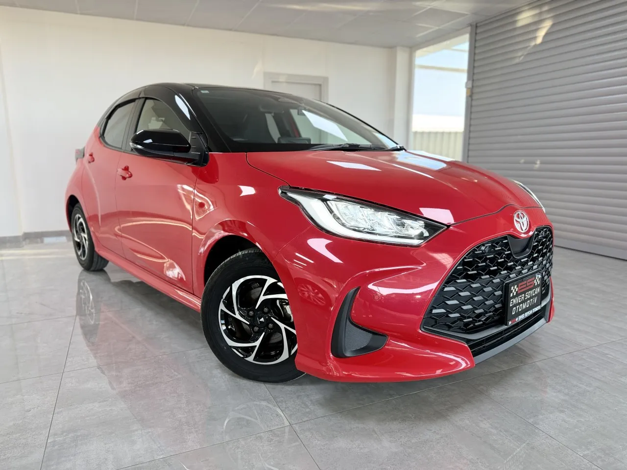 2024 Toyota Yaris 1.5 Kıbrıs | KKTC İkinci El Satılık Araba - Thumbnail 3