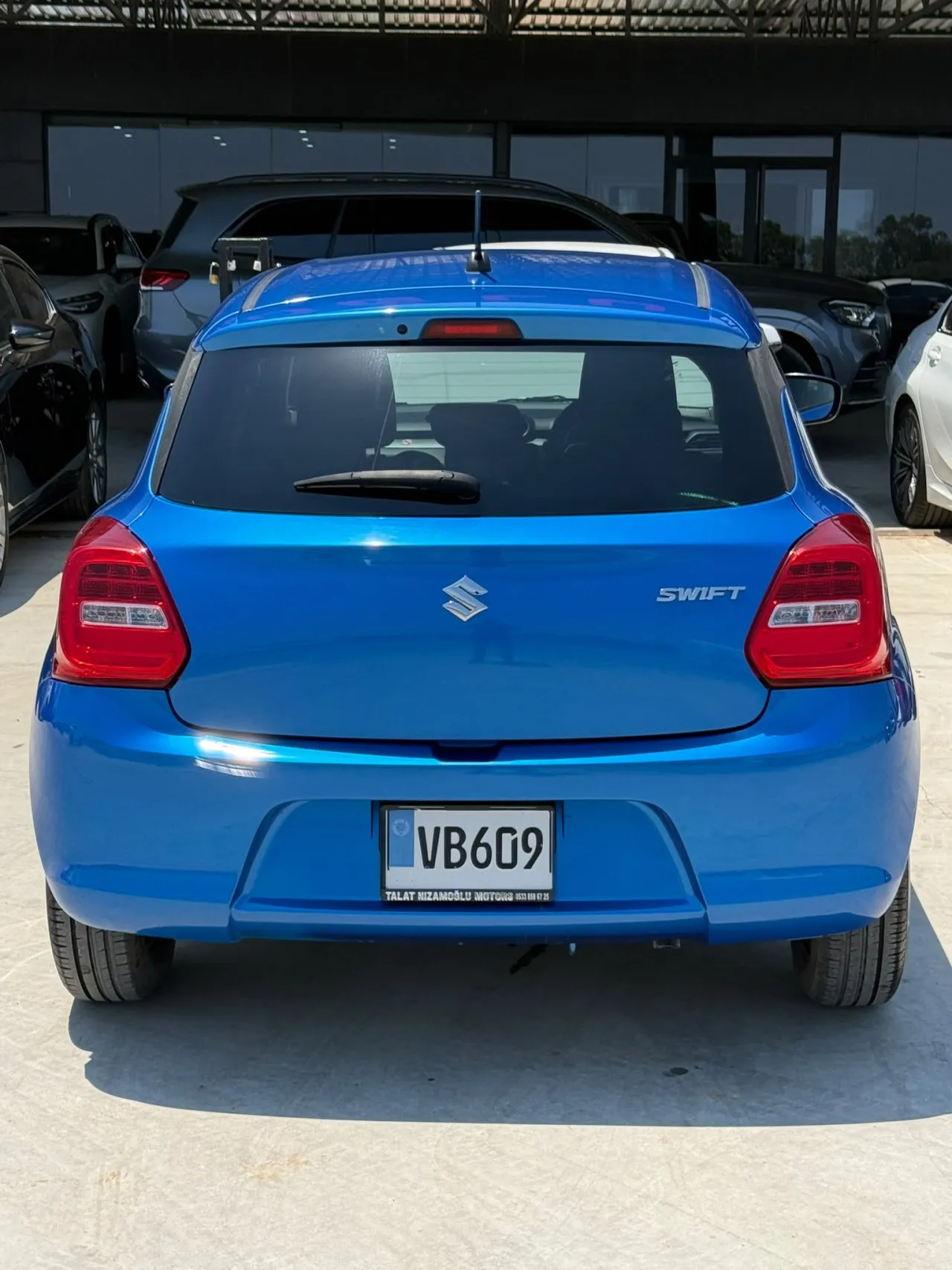 2019 Suzuki Swift 1.2 Kıbrıs | KKTC İkinci El Satılık Araba - Thumbnail 4