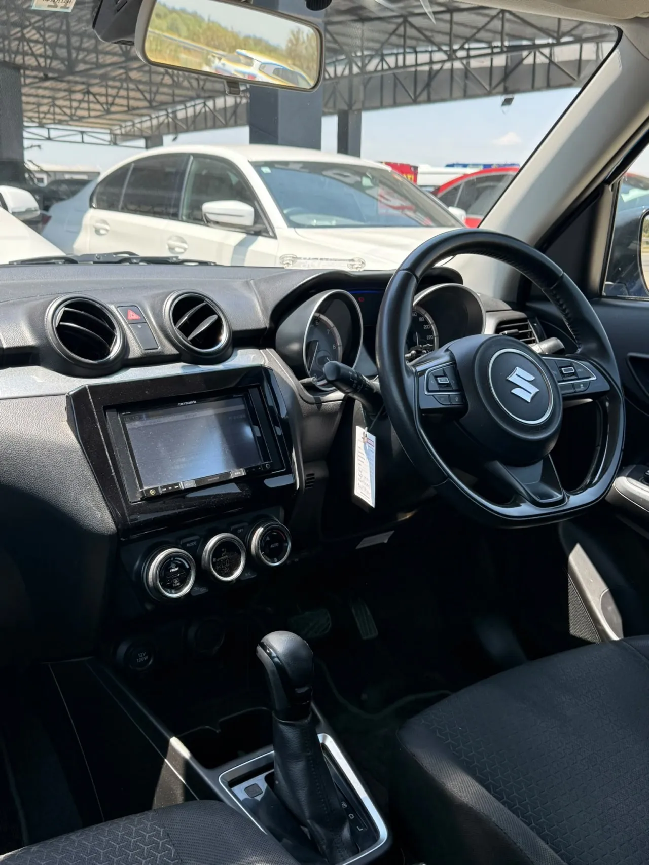 2019 Suzuki Swift 1.2 Kıbrıs | KKTC İkinci El Satılık Araba - Thumbnail 7