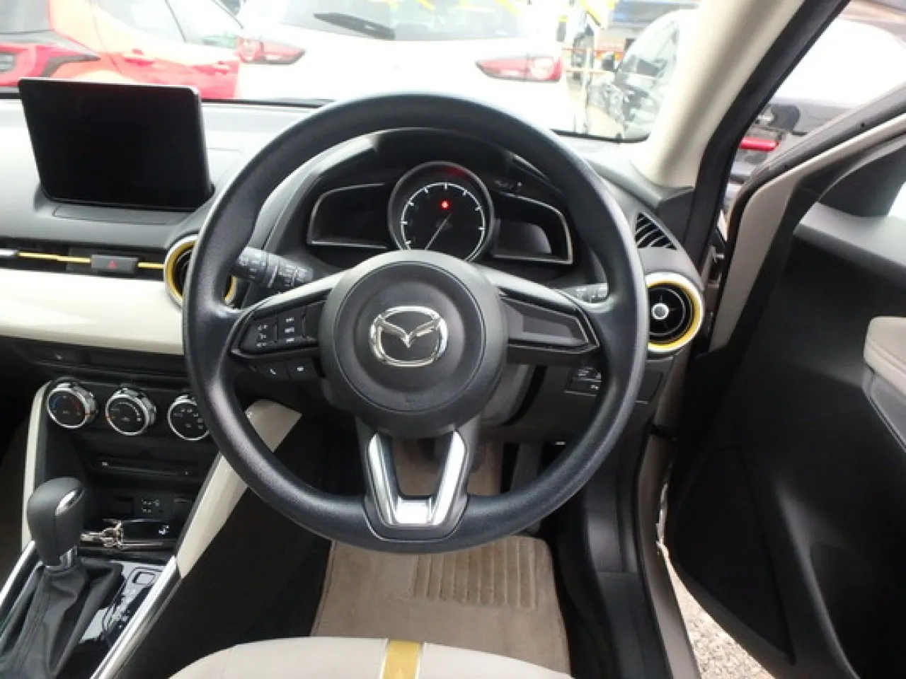 2022 Mazda 2 1.5 Sky-G Kıbrıs | KKTC İkinci El Satılık Araba - Thumbnail 5