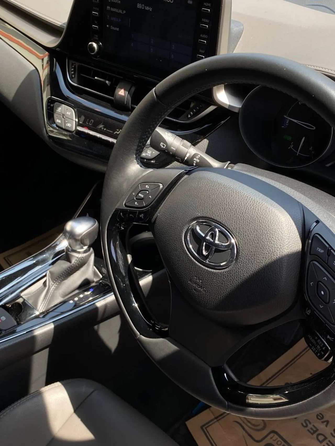 2020 Toyota C-HR 1.8 Hybrid Kıbrıs | KKTC İkinci El Satılık Araba - Thumbnail 6