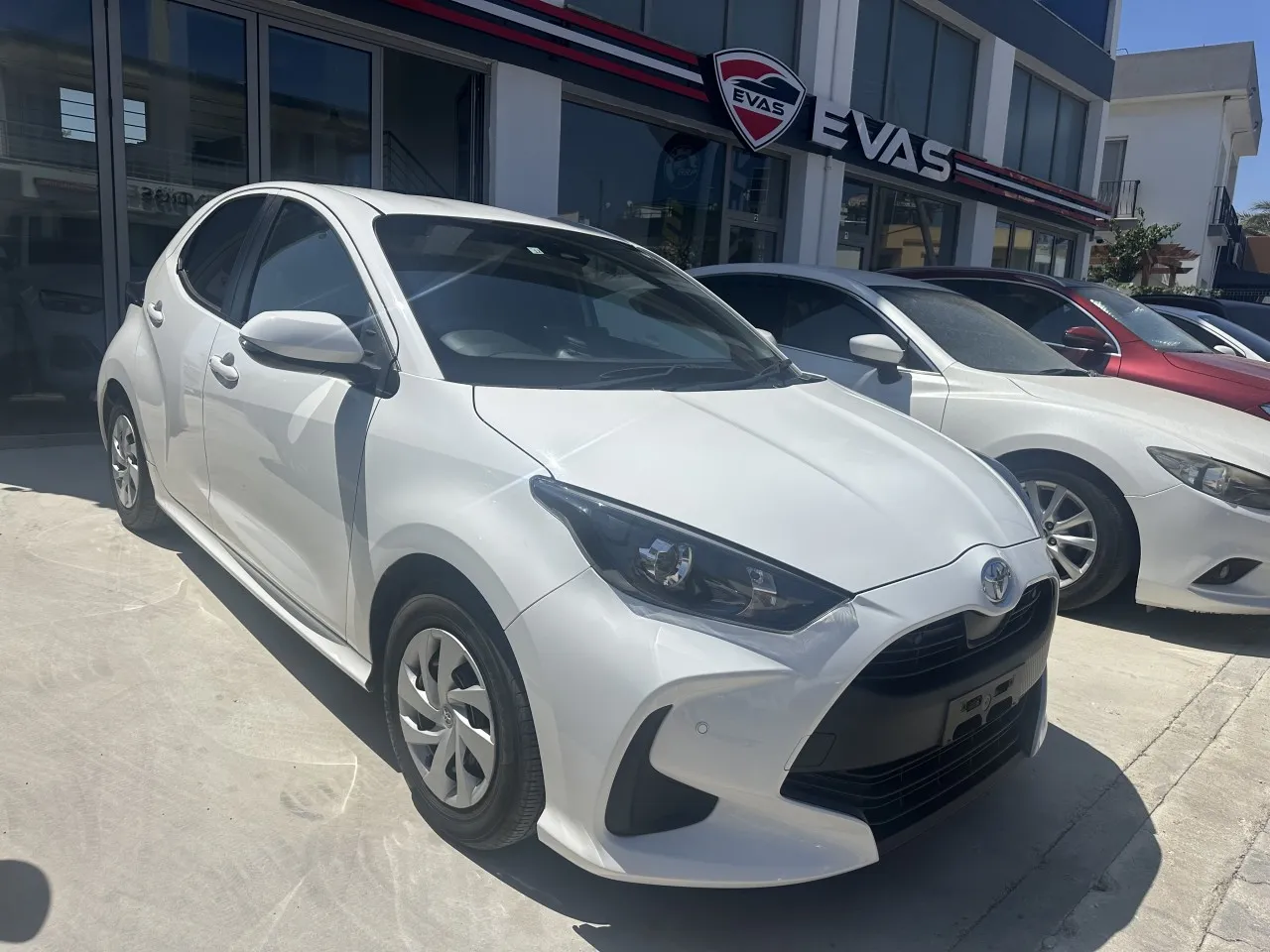 2022 Toyota Yaris 1.0 Kıbrıs | KKTC İkinci El Satılık Araba - Fotoğraf 1