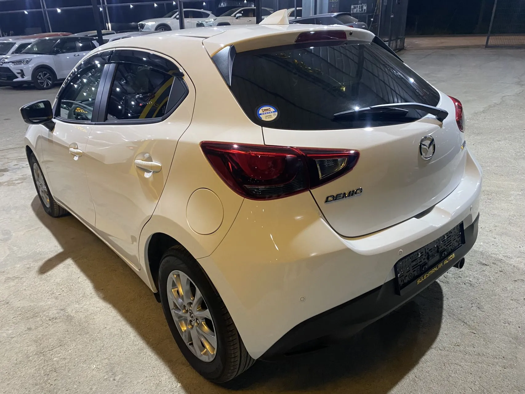 2019 Mazda Demio 1.5 16V Automatic Kıbrıs | KKTC İkinci El Satılık Araba - Thumbnail 4