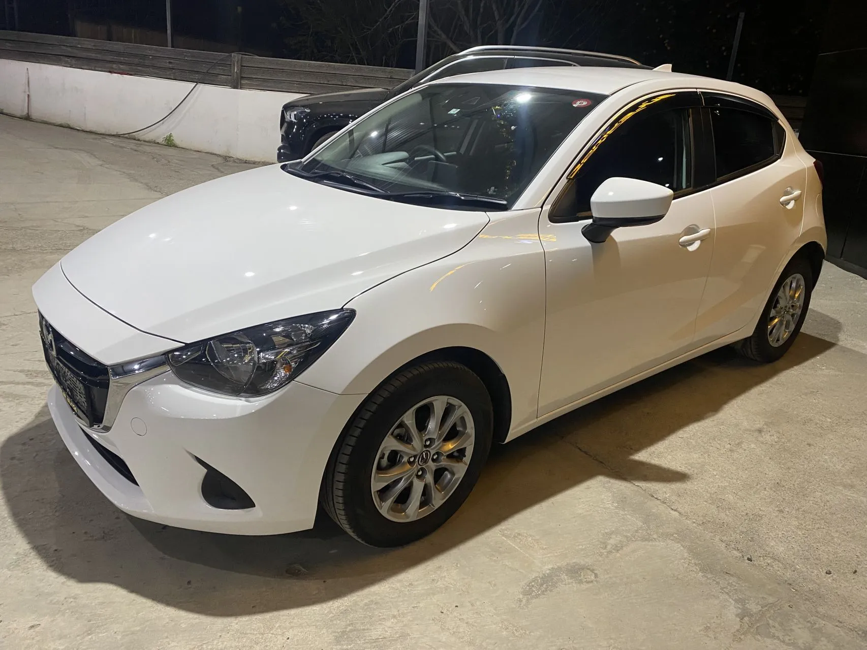 2019 Mazda Demio 1.5 16V Automatic Kıbrıs | KKTC İkinci El Satılık Araba - Thumbnail 5