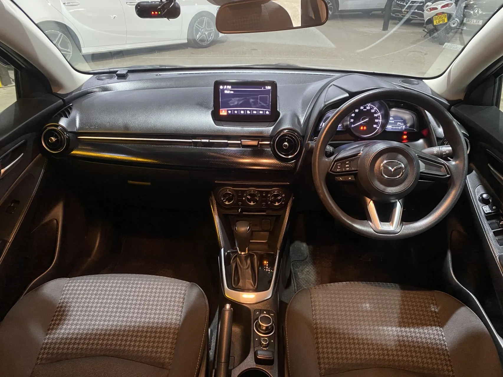 2019 Mazda Demio 1.5 16V Automatic Kıbrıs | KKTC İkinci El Satılık Araba - Thumbnail 8