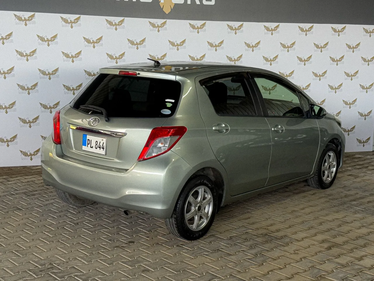 2012 Toyota Vitz 1.3 Kıbrıs | KKTC İkinci El Satılık Araba - Thumbnail 6