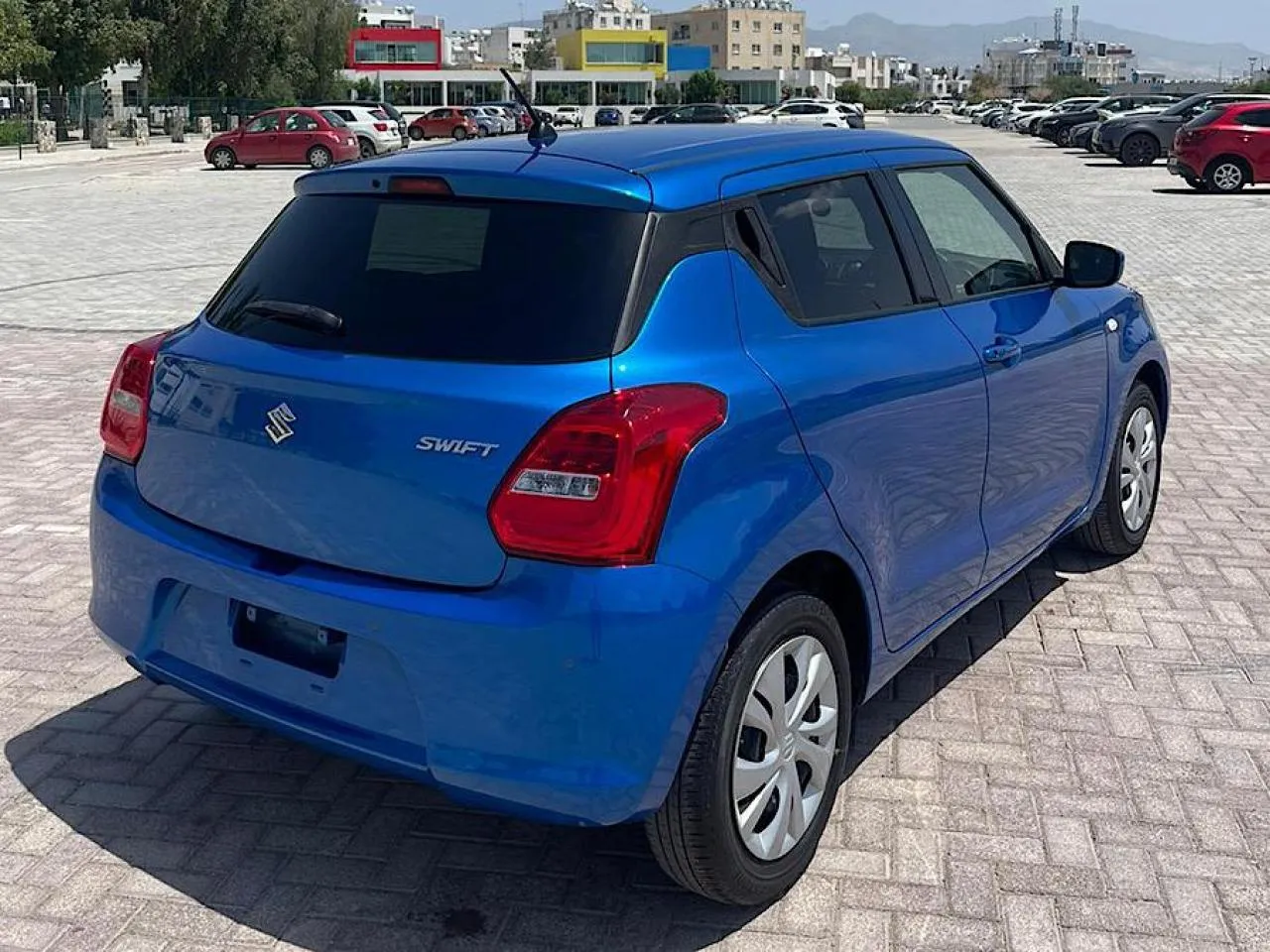 2022 Suzuki Swift 1.3 Kıbrıs | KKTC İkinci El Satılık Araba - Thumbnail 3