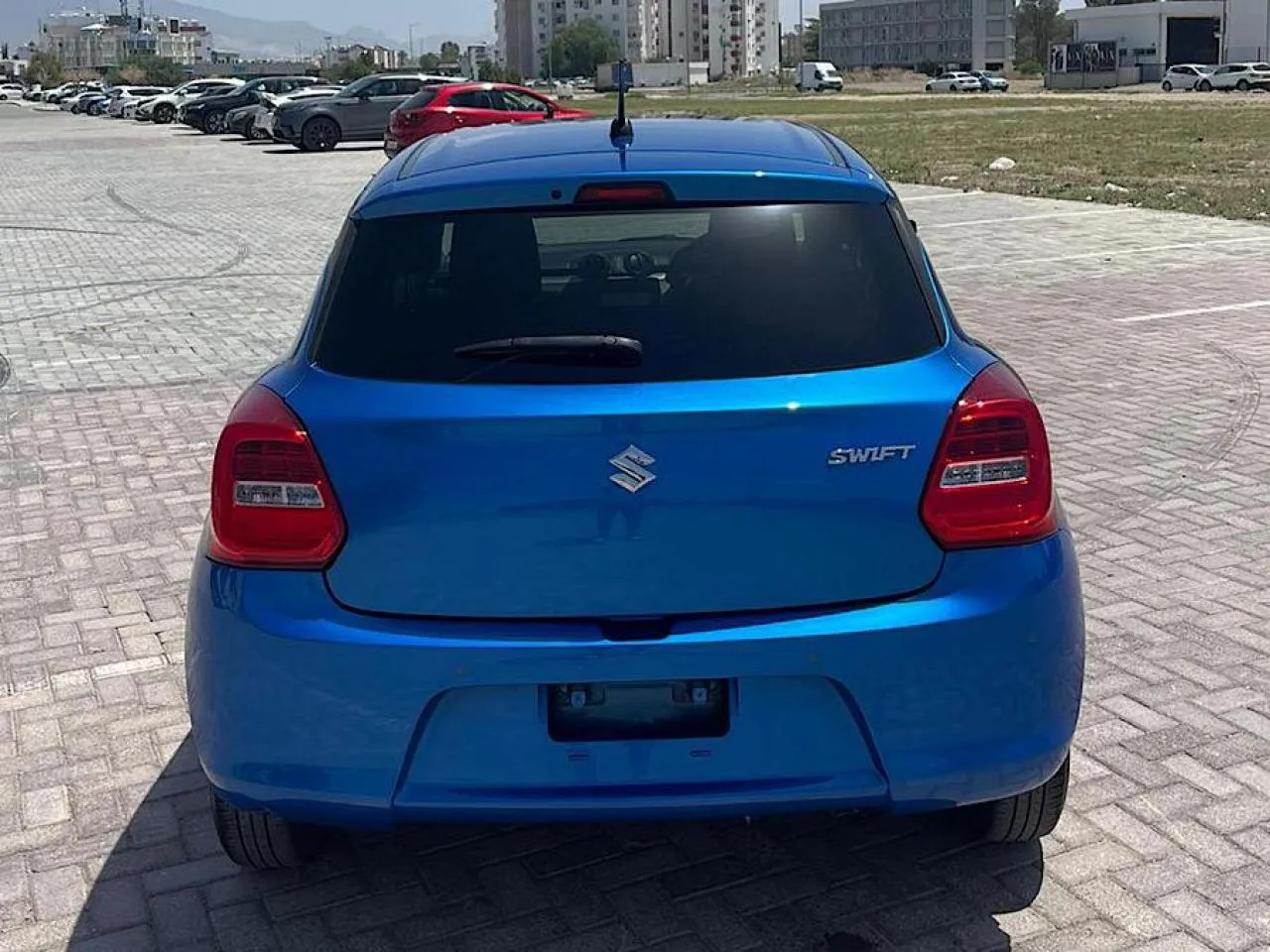 2022 Suzuki Swift 1.3 Kıbrıs | KKTC İkinci El Satılık Araba - Thumbnail 4