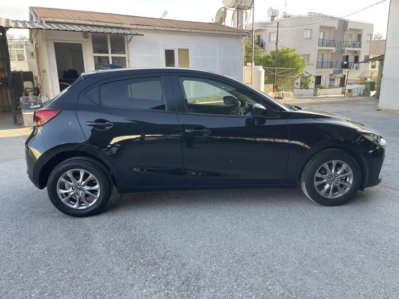 2021 Mazda 2 1.5 Skyactiv-D Kıbrıs | KKTC İkinci El Satılık Araba - Thumbnail 5