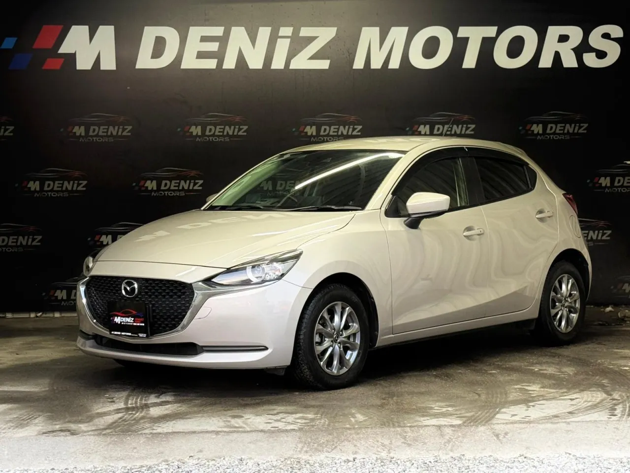 2022 Mazda 2 1.5 Skyactiv-D Kıbrıs | KKTC İkinci El Satılık Araba - Thumbnail 4