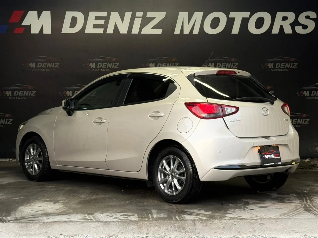 2022 Mazda 2 1.5 Skyactiv-D Kıbrıs | KKTC İkinci El Satılık Araba - Thumbnail 5