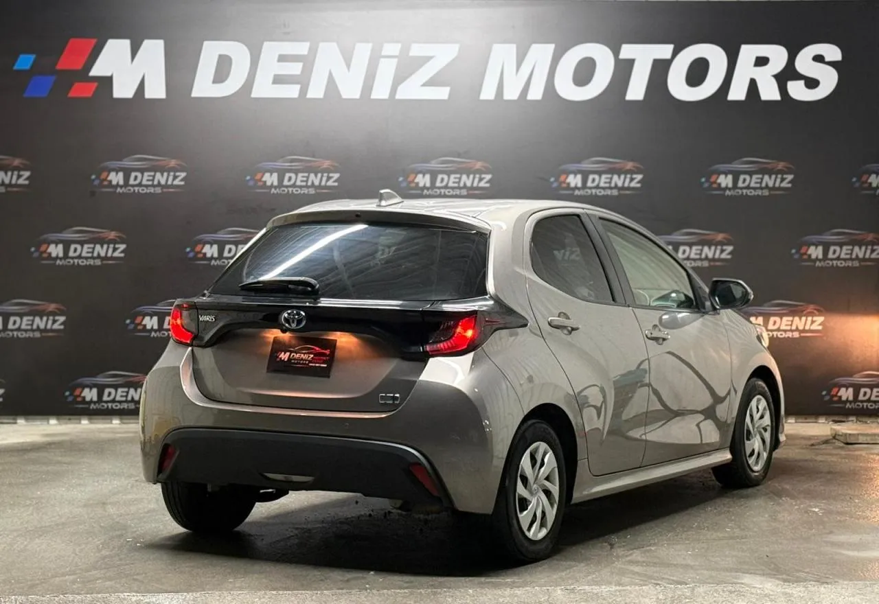 2022 Toyota Yaris 1.5 Hybrid Kıbrıs | KKTC İkinci El Satılık Araba - Thumbnail 5