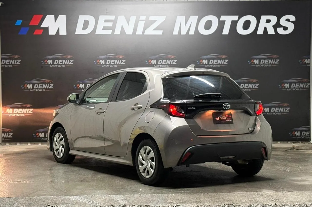 2022 Toyota Yaris 1.5 Hybrid Kıbrıs | KKTC İkinci El Satılık Araba - Thumbnail 6