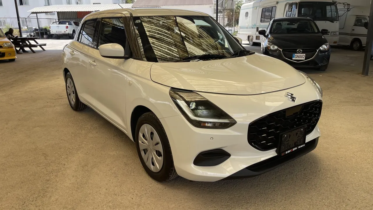 2025 Suzuki Swift 1.2 Kıbrıs | KKTC İkinci El Satılık Araba - Fotoğraf 1