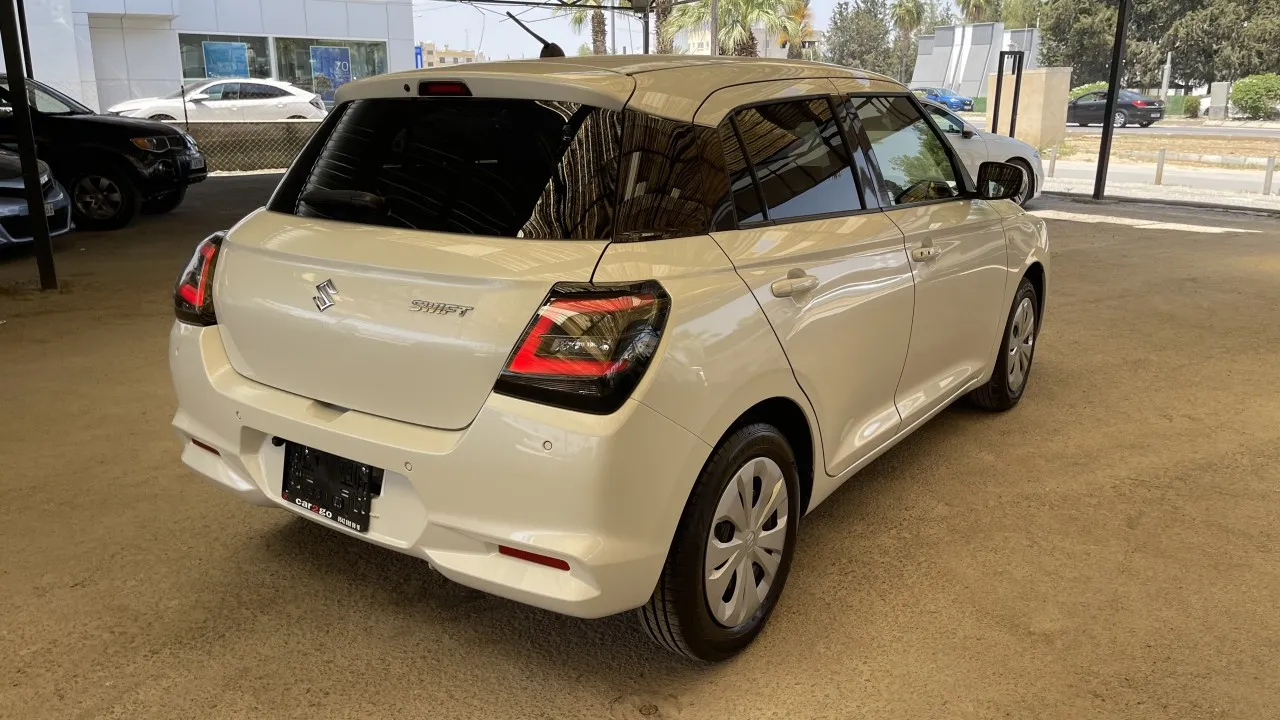 2025 Suzuki Swift 1.2 Kıbrıs | KKTC İkinci El Satılık Araba - Thumbnail 5