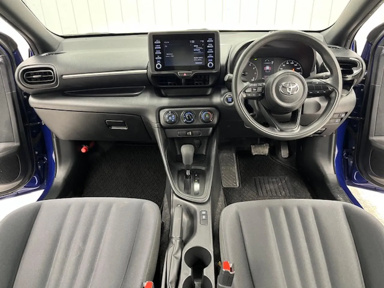 2023 Toyota Yaris 1.0 Kıbrıs | KKTC İkinci El Satılık Araba - Thumbnail 6