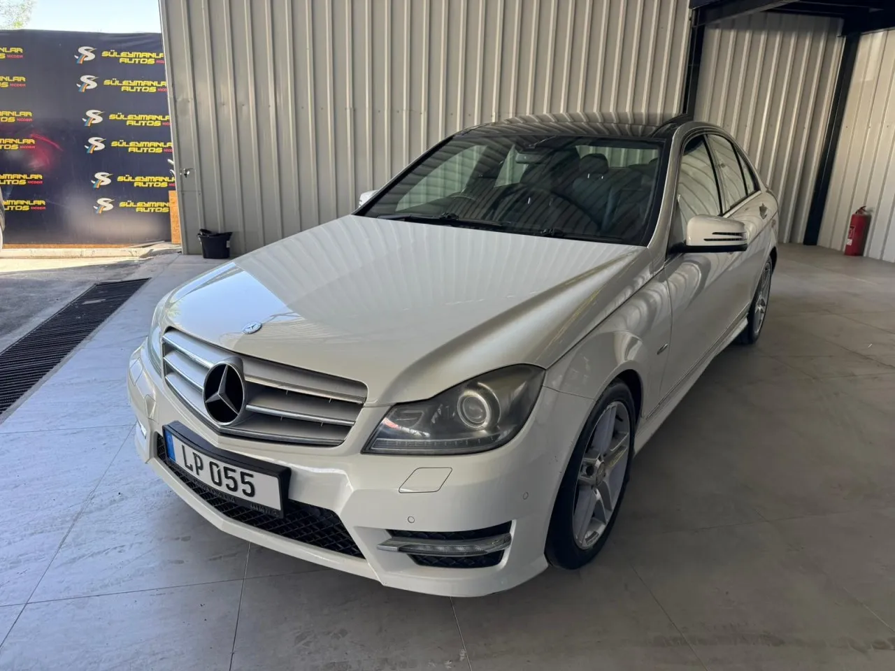 2011 Mercedes-Benz C Serisi C 200 Kıbrıs | KKTC İkinci El Satılık Araba - Thumbnail 4